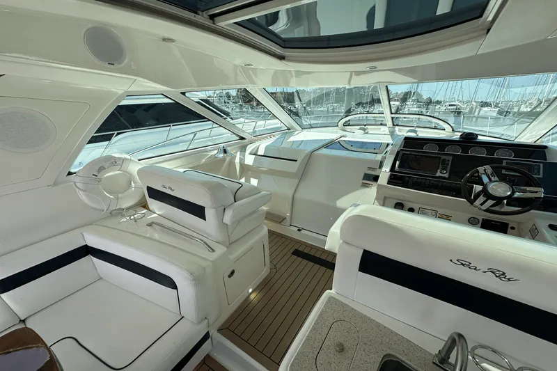 Slide: The Image of Sea Ray 450 SUNDANCER 2011 - 22