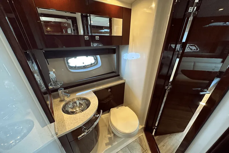 Slide: The Image of Sea Ray 450 SUNDANCER 2011 - 37