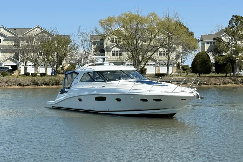 Slide: The Image of Sea Ray 450 SUNDANCER 2011 - 4
