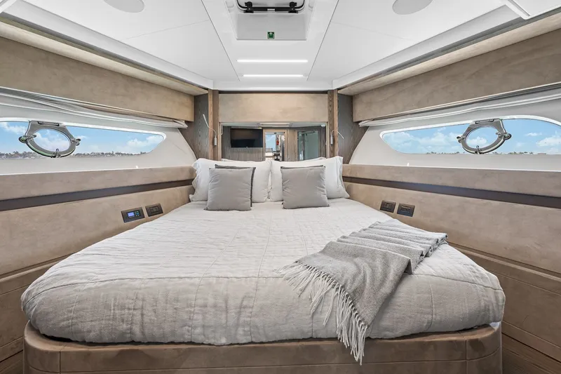 Slide: The Image of Ferretti Ferretti Yacht 550 2018 - 17