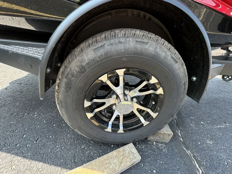 Slide: The Image of Scarab 165 LX 2025 - 18