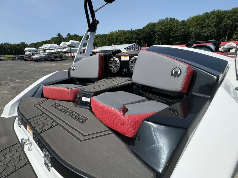 Slide: The Image of Scarab 165 LX 2025 - 4