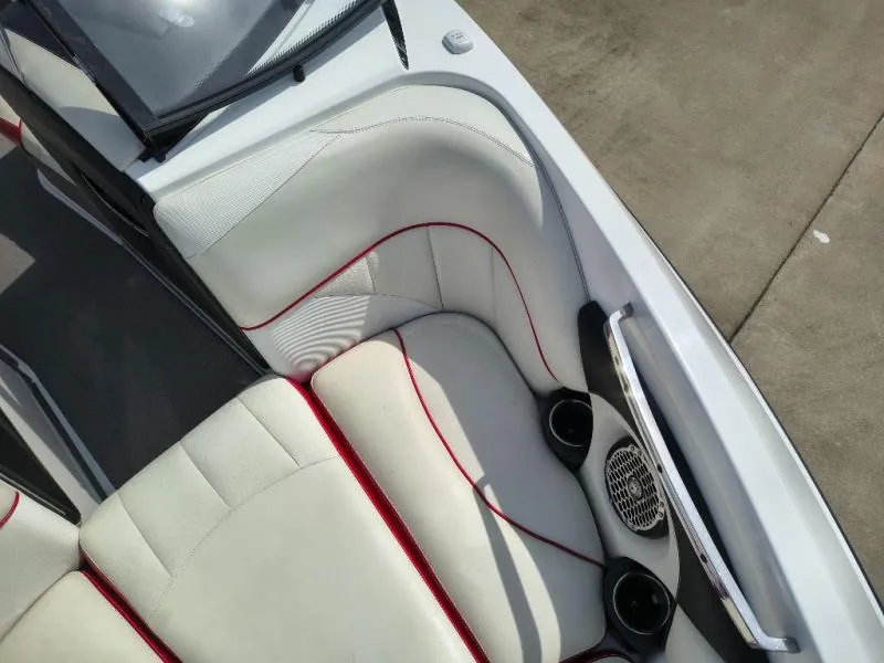 Slide: The Image of Malibu 247 LSV 2013 - 8