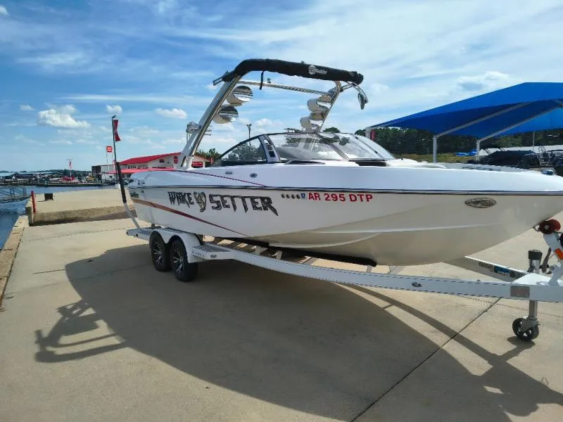 Slide: The Image of Malibu 247 LSV 2013 - 3