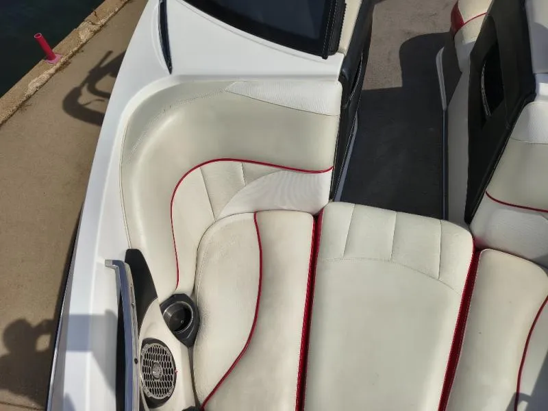 Slide: The Image of Malibu 247 LSV 2013 - 7