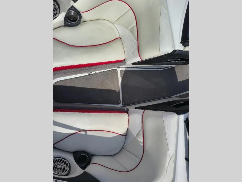 Slide: The Image of Malibu 247 LSV 2013 - 9