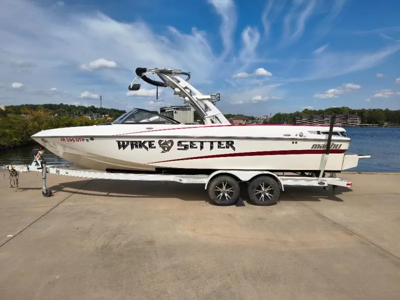 The Image of Malibu 247 LSV 2013 - 0