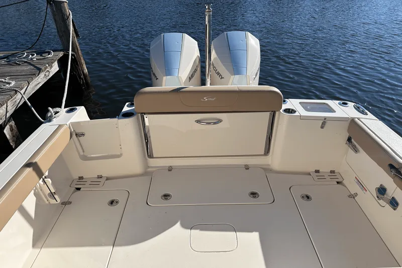 Slide: The Image of Scout 277 Dorado 2024 - 12