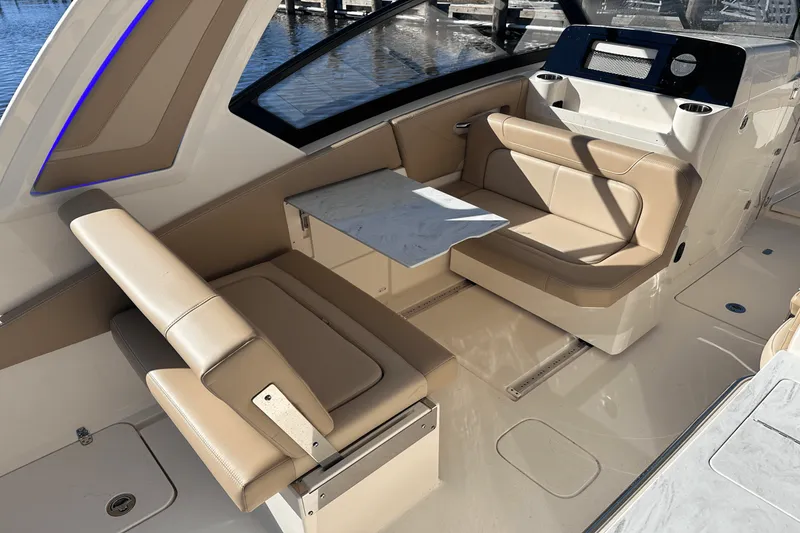 Slide: The Image of Scout 277 Dorado 2024 - 16