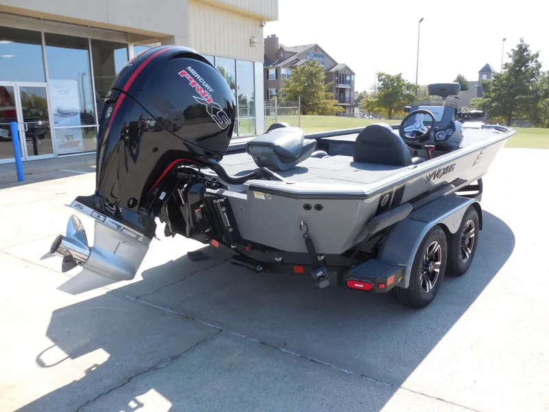 Slide: The Image of Vexus AVX 1980 2025 - 2