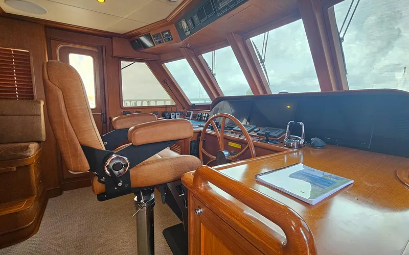 Slide: The Image of Outer Reef 700 Motoryacht 2012 - 21