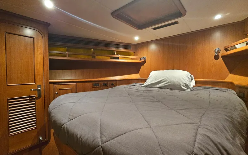 Slide: The Image of Outer Reef 700 Motoryacht 2012 - 25