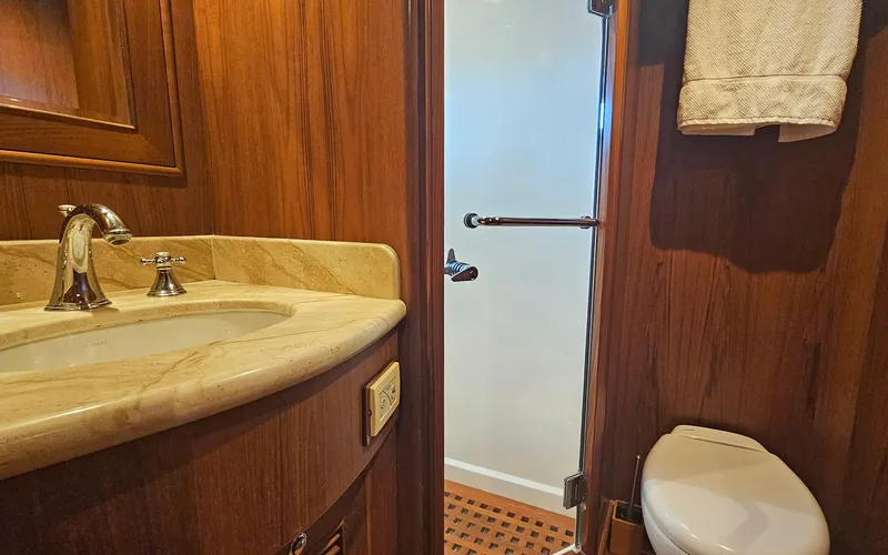 Slide: The Image of Outer Reef 700 Motoryacht 2012 - 27