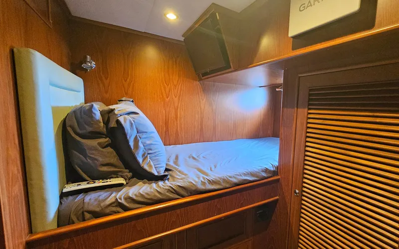 Slide: The Image of Outer Reef 700 Motoryacht 2012 - 40