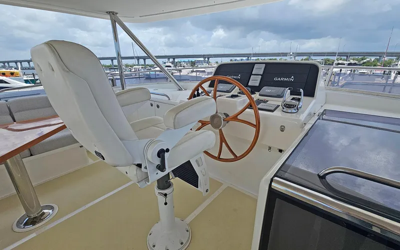 Slide: The Image of Outer Reef 700 Motoryacht 2012 - 49