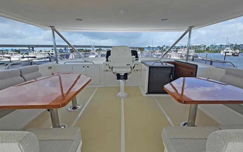Slide: The Image of Outer Reef 700 Motoryacht 2012 - 54