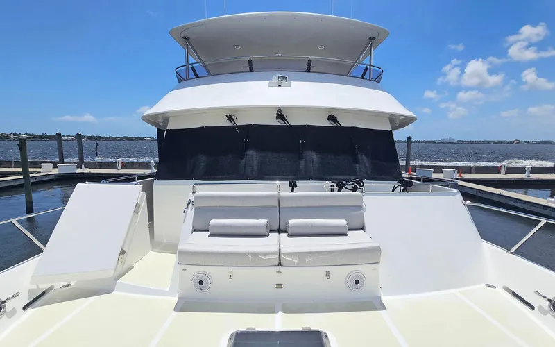 Slide: The Image of Outer Reef 700 Motoryacht 2012 - 8
