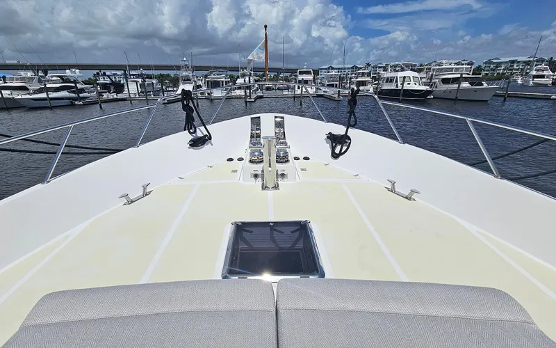 Slide: The Image of Outer Reef 700 Motoryacht 2012 - 9