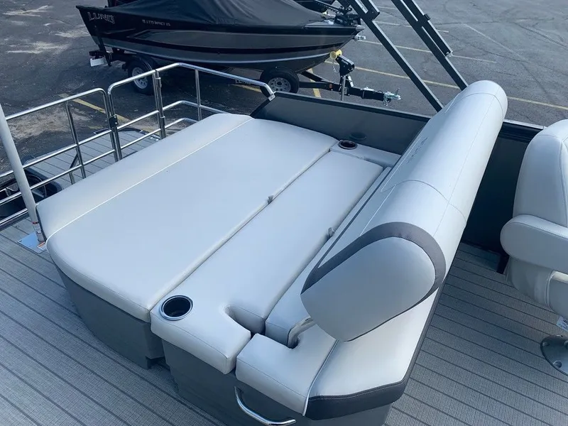 Slide: The Image of Sylvan MIRAGE X1 CLZ DH SPX 2025 - 18