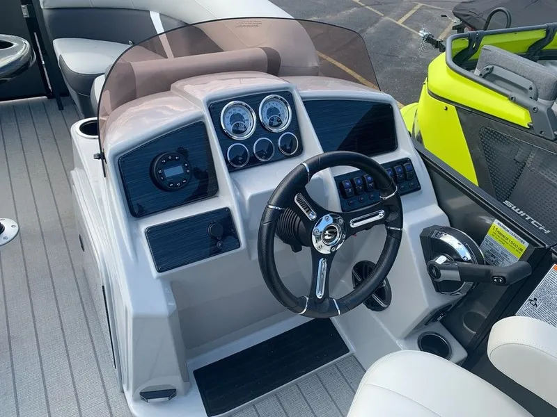 Slide: The Image of Sylvan MIRAGE X1 CLZ DH SPX 2025 - 5