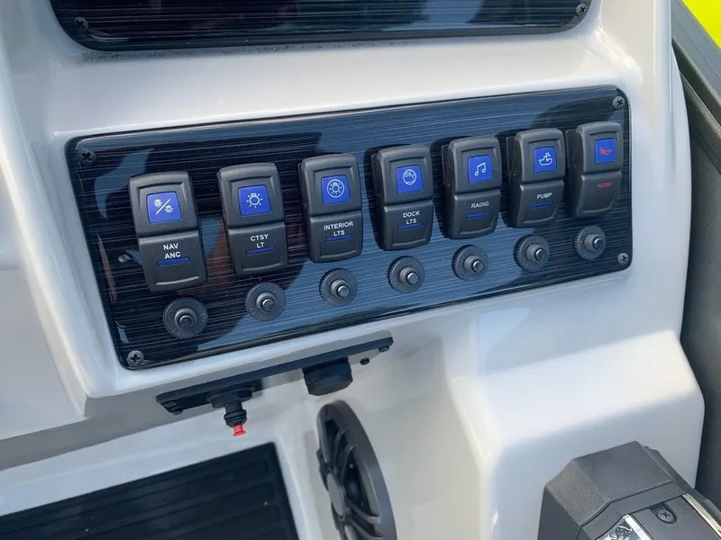 Slide: The Image of Sylvan MIRAGE X1 CLZ DH SPX 2025 - 8