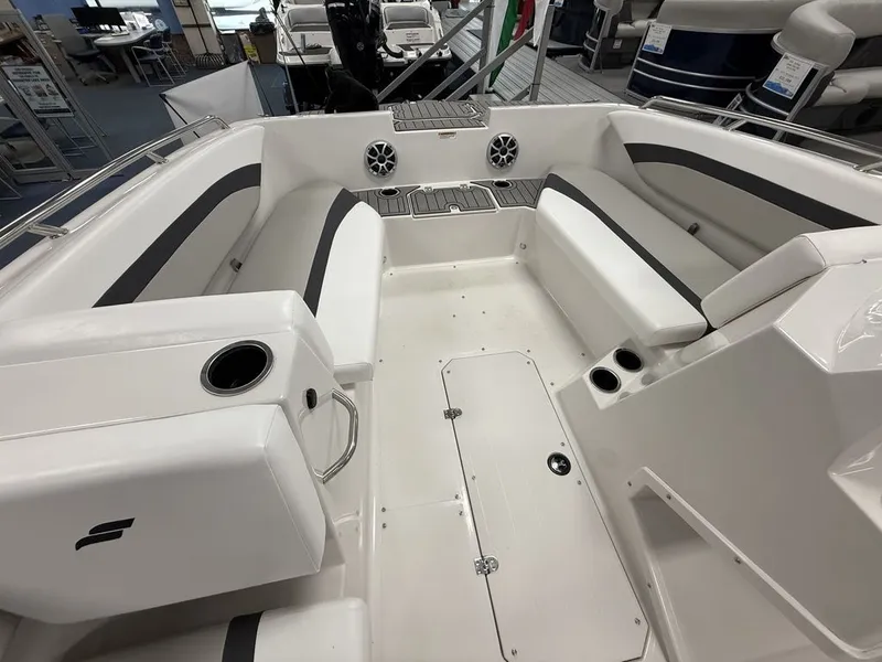 Slide: The Image of Starcraft Marine SVX 171 OB 2025 - 7