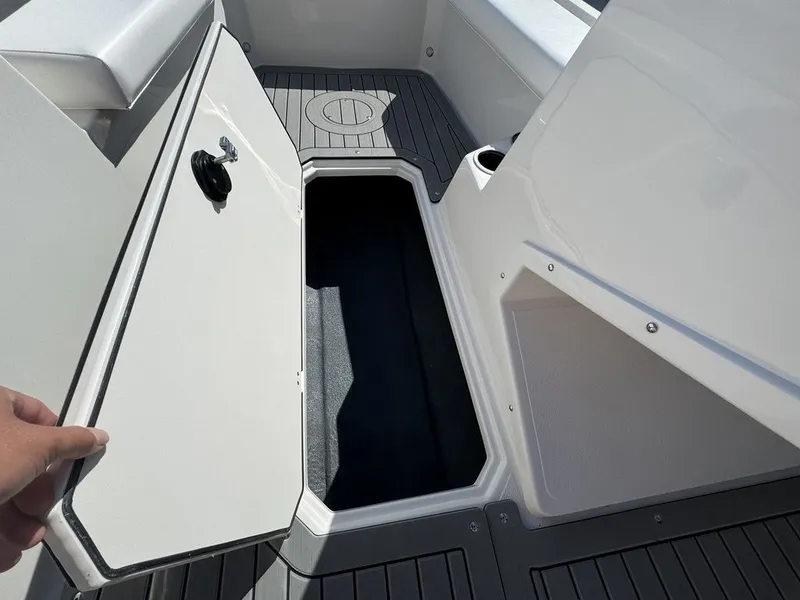 Slide: The Image of Starcraft Marine SVX 171 OB 2025 - 20