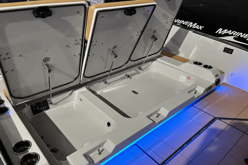 Slide: The Image of Aviara AV32 2024 - 7