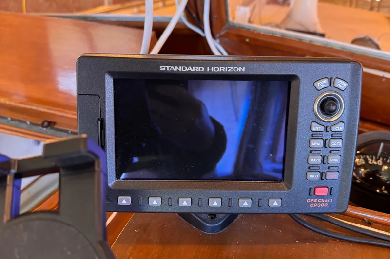 Slide: The Image of Hyundai Roughwater 29 1979 - 35