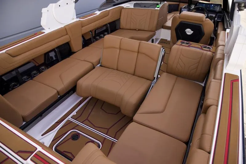 Slide: The Image of Malibu 25 LSV 2026 - 32