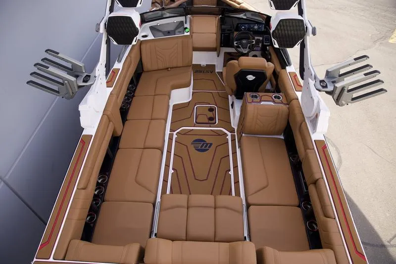 Slide: The Image of Malibu 25 LSV 2026 - 16