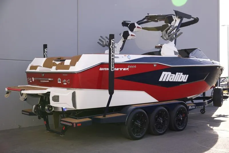 Slide: The Image of Malibu 25 LSV 2026 - 2