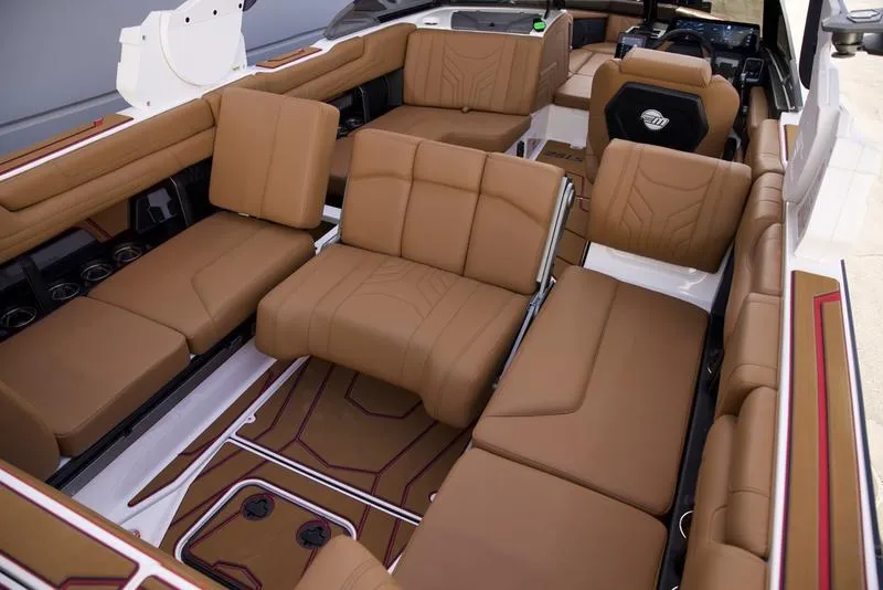 Slide: The Image of Malibu 25 LSV 2026 - 33