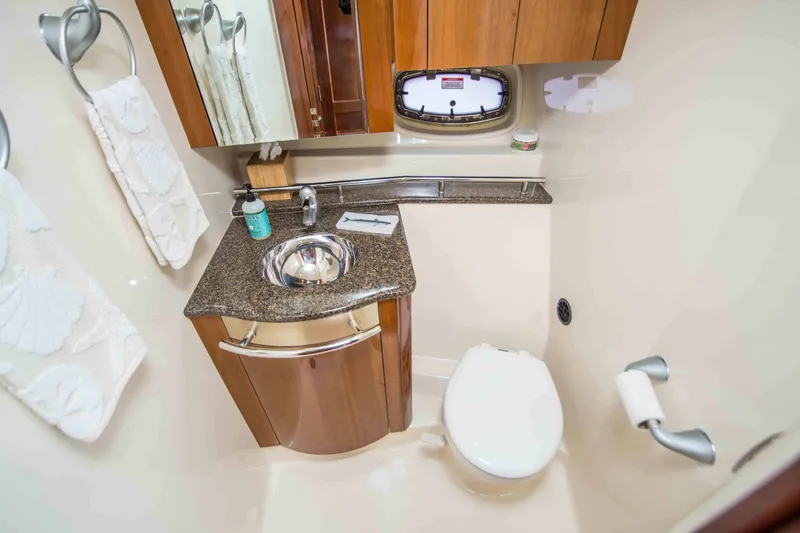 Slide: The Image of Sea Ray 48 Sundancer 2007 - 29