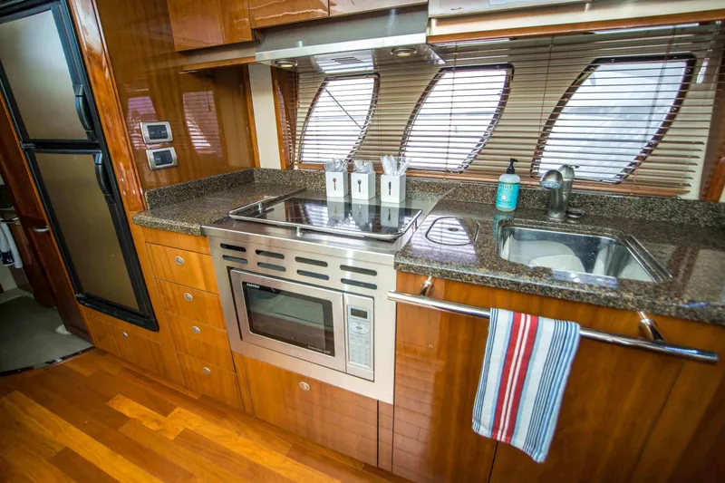 Slide: The Image of Sea Ray 48 Sundancer 2007 - 22