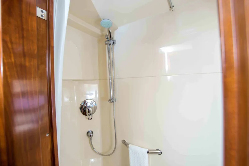 Slide: The Image of Sea Ray 48 Sundancer 2007 - 32