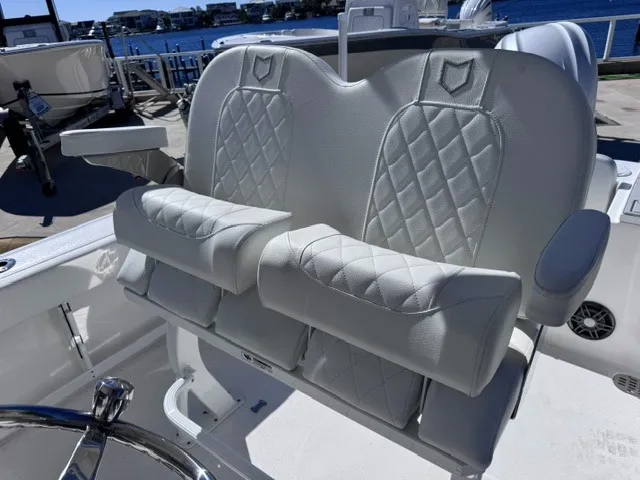 Slide: The Image of Sea Fox 248 COMMANDER 2027 - 17