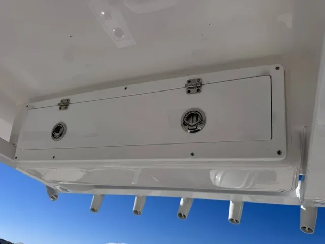 Slide: The Image of Sea Fox 248 COMMANDER 2027 - 16