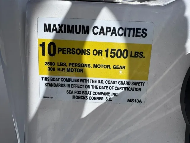 Slide: The Image of Sea Fox 248 COMMANDER 2027 - 24