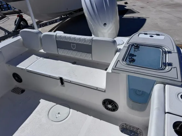 Slide: The Image of Sea Fox 248 COMMANDER 2027 - 21