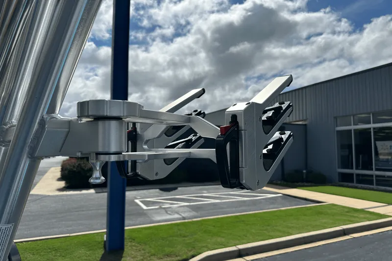 Slide: The Image of MasterCraft NXT22 2024 - 19