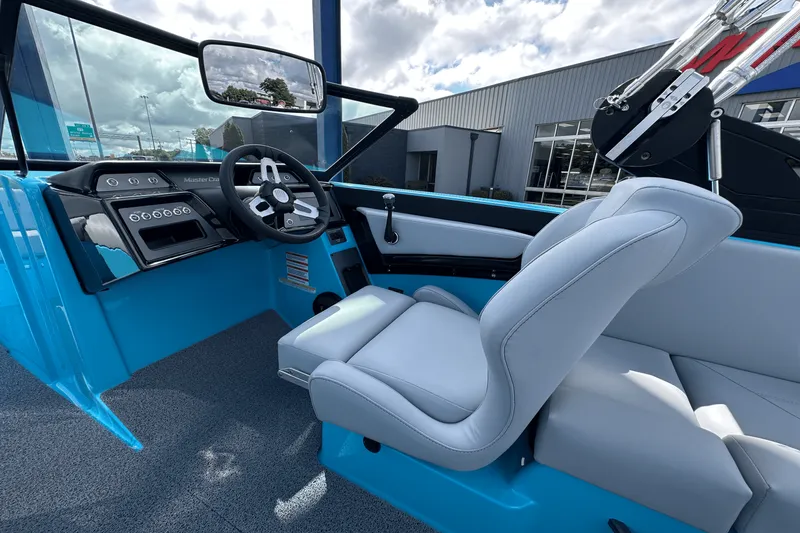 Slide: The Image of MasterCraft NXT22 2024 - 8