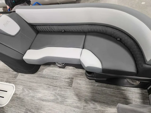 Slide: The Image of Avalon 2585 25 Catalina QL 2026 - 18