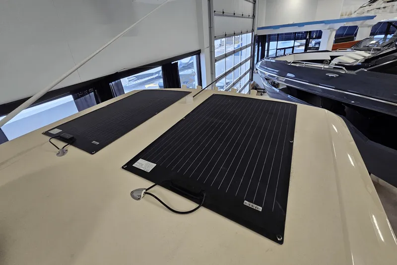 Slide: The Image of Scout 305LXF 2024 - 43