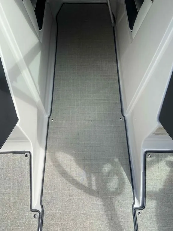 Slide: The Image of Regal LS4 Surf 2022 - 5