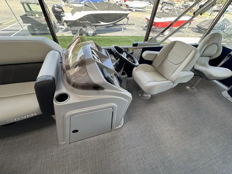 Slide: The Image of Sylvan MIRAGE 8520 PARTY FISH 2026 - 14