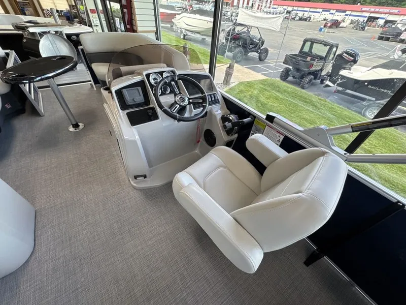 Slide: The Image of Sylvan MIRAGE 8520 PARTY FISH 2026 - 28