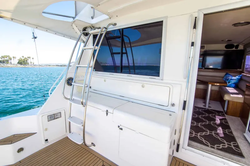 Slide: The Image of Riviera 43 Convertible 1999 - 13
