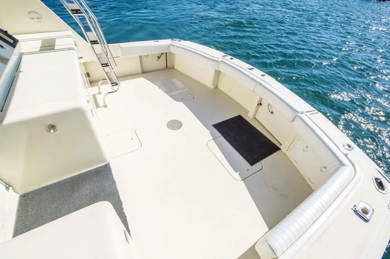 Slide: The Image of Hatteras 50 Convertible 1981 - 10