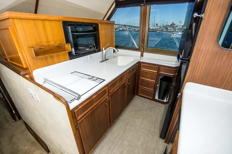 Slide: The Image of Hatteras 50 Convertible 1981 - 15